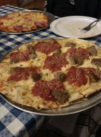 Random Lake Pizzeria food