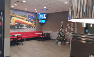 Hardee's inside