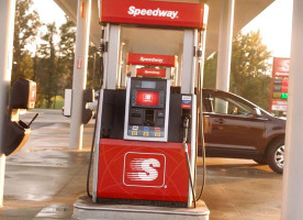 Speedway outside