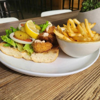 Trio's Dining Ruston food