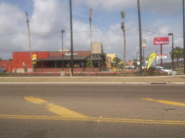 Applebee's Grill outside