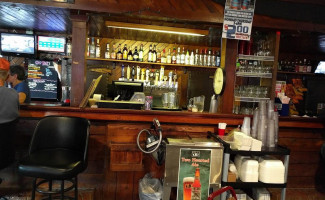 Eagle Inn inside