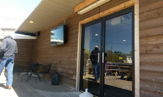 Eagle Inn outside