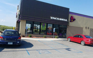 Taco Bell outside