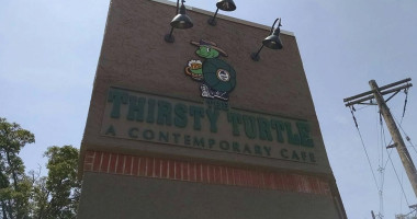 The Thirsty Turtle outside