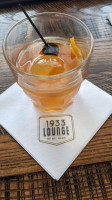 1933 Lounge By St. Elmo drink