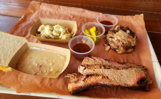 Olde 80 Bbq Grill food