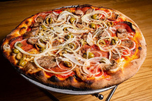 Black Sheep Coal Fired Pizza food