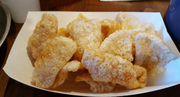The Smokin' Pig food