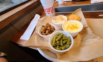 The Smokin' Pig food