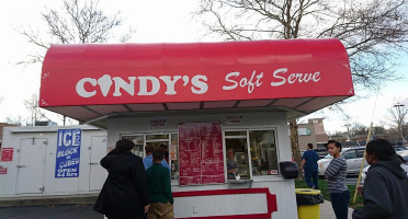 Cindy's Soft Serve outside
