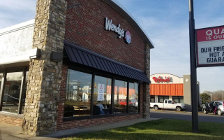 Wendy's outside