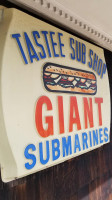 Tastee Sub Shop Ii logo