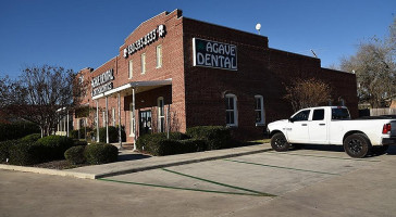 Agave Dental outside