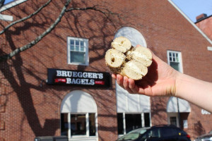 Bruegger's Bagels outside
