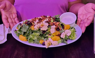 Embe Eatery Lounge food
