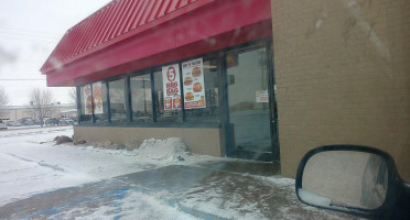 Hardee’s outside