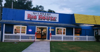 Q J's Bbq Rib House outside