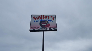 Smiley's Old Time Diner drink