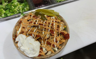 Shawarma On The Run food