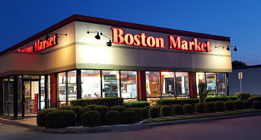 Boston Market outside