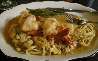 Garlic Mike's food