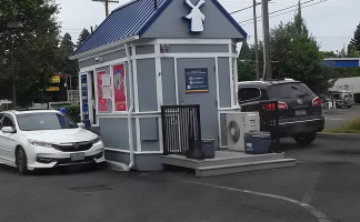Dutch Bros Coffee outside