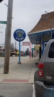 High Tide Tavern outside