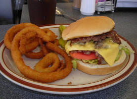 Gordon's Stop Light Drive In food