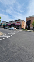 Cold Stone Creamery outside