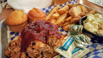 Famous Dave's food