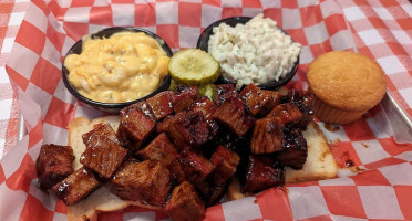 Famous Dave's food