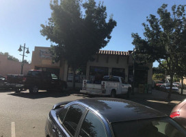 Taqueria Valparaiso outside