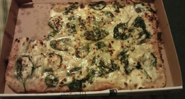 Domino's Pizza food