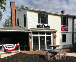 Old Owl Tavern outside