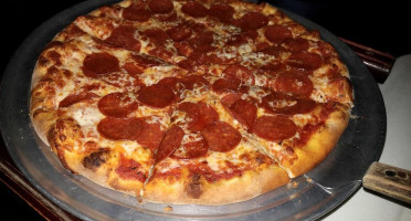 Giovanni's Ii food