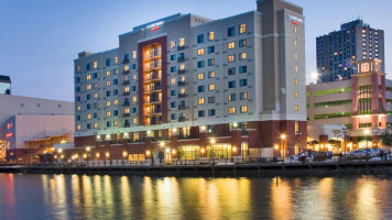 Courtyard By Marriott Gaithersburg Washingtonian Center outside