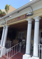 Seminole Inn outside