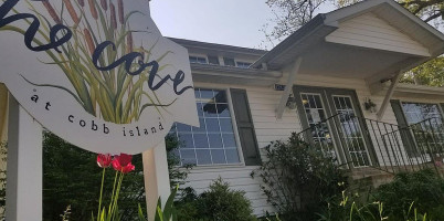 The Cove At Cobb Island outside