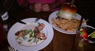 Kinkaider Brewing Co. Grand Island food