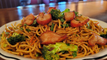 Sherpa Grill 2 food