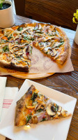 Tino’s Artisan Pizza Co. food