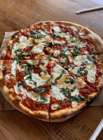 Tino’s Artisan Pizza Co. food