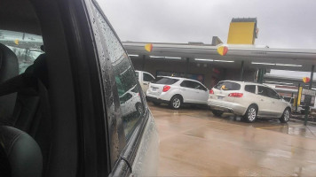 Sonic Drive-in outside