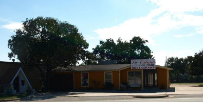 La Cabaña outside
