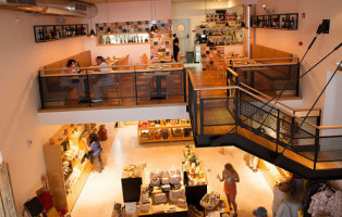 Boston Market inside