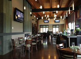 The Clubhouse Grille inside