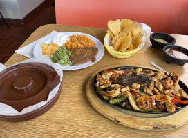 Taco Unico food