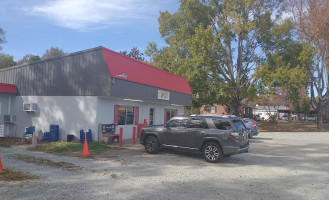 Country Kitchen outside