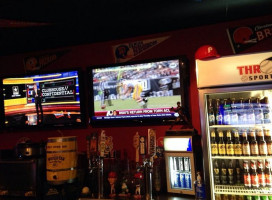 Throwbacks Sports Lounge outside